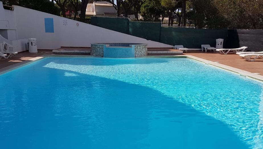 Pine Trees Penthouse Διαμέρισμα Olhos de Αgua Εξωτερικό φωτογραφία
